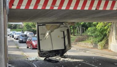 Une camionette s'encastre sous un pont près de Strasbourg, des perturbations en cours