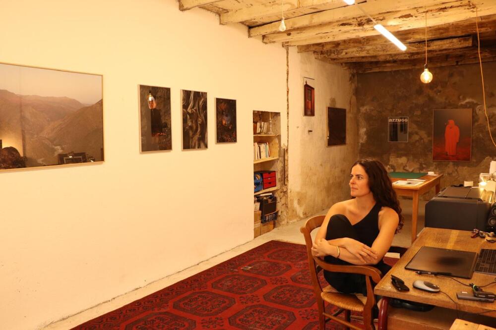 À Tolla, en Corse-du-Sud, la photographe Diane Moulenc questionne l'art et la manière