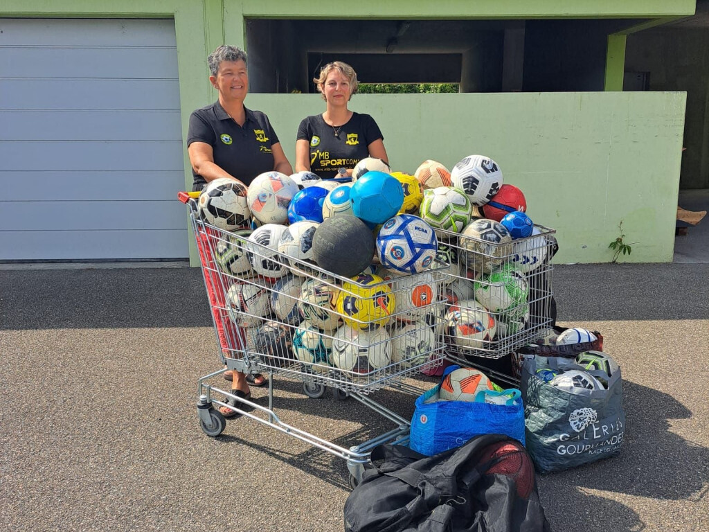 un petit club de foot se démène pour améliorer le quotidien des chiens