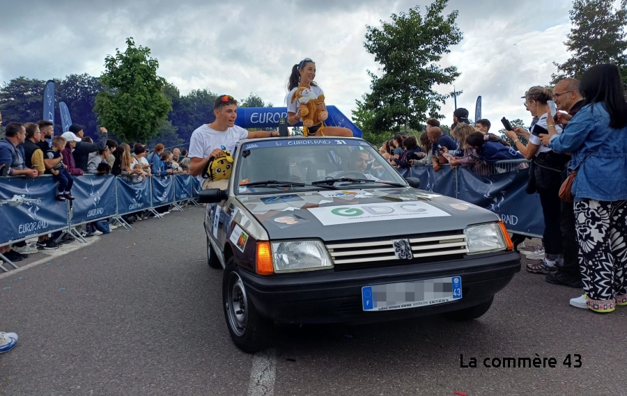 Sainte-Sigolène : Line, Alexis et Evan Montana sont partis pour l'EuropRaid à bord de leur « 205 »