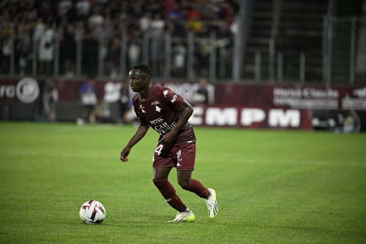 Fin de grève pour Cheikh Tidiane Sabaly, de retour à l'entraînement avec le FC Metz
