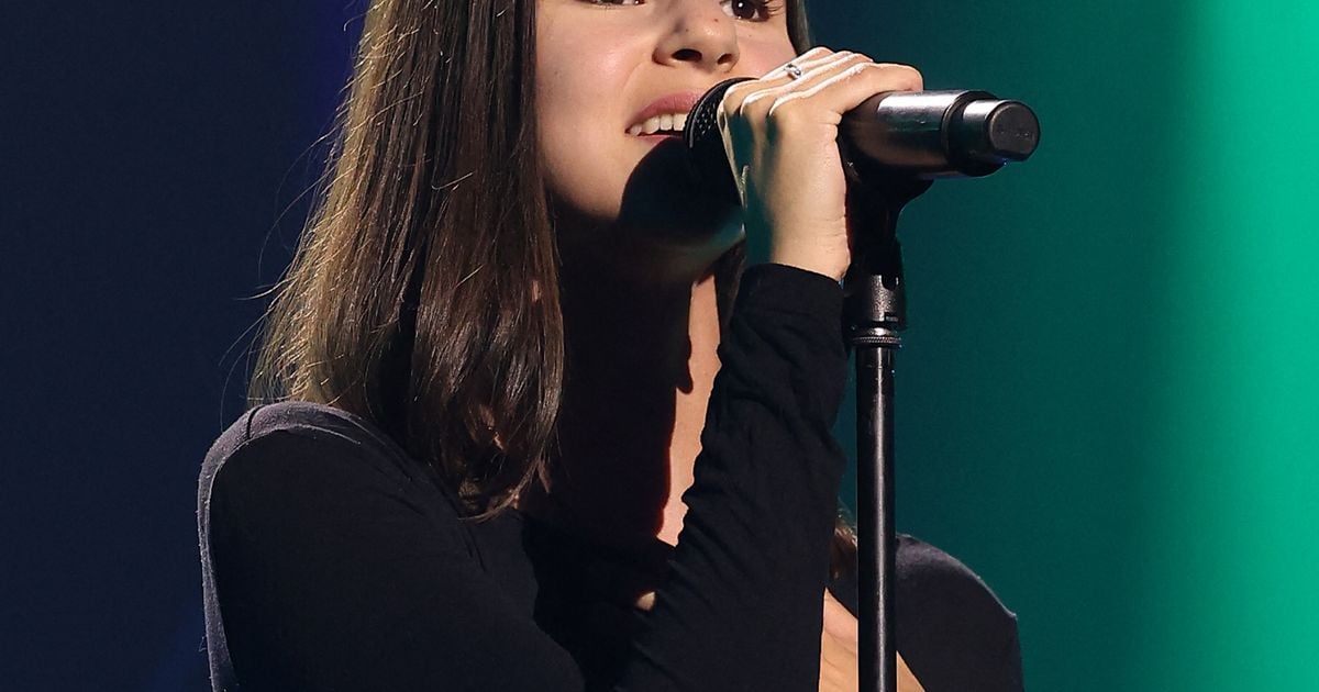 "Il faut toujours avoir une excuse” : Cette grande chanteuse française balance sur le tabou de l’alcool