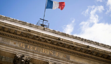 La Bourse de Paris termine dans le vert, profitant d'un effet de change favorable - 14/08/2025 à 18:21