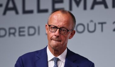 Friedrich Merz se dit «préoccupé» par la situation politique en France