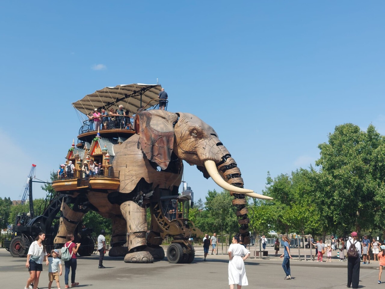 en panne, l'Éléphant des Machines de l'île ne peut pas voyager