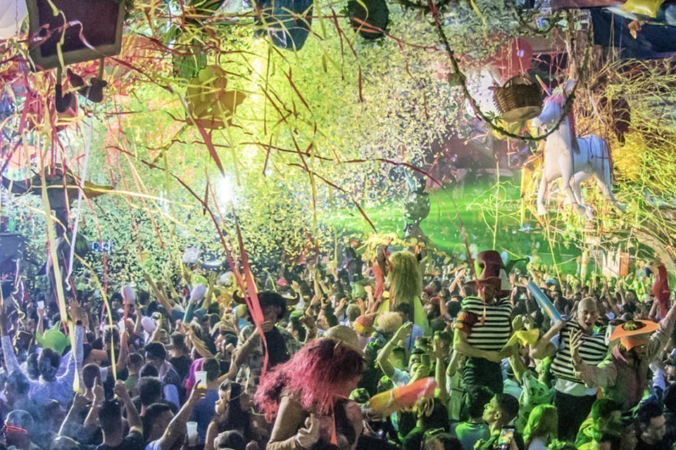Le festival Elrow devait se dérouler à l aHalle d'Iraty samedi et dimanche 5 décembre 2021 à Biarritz.