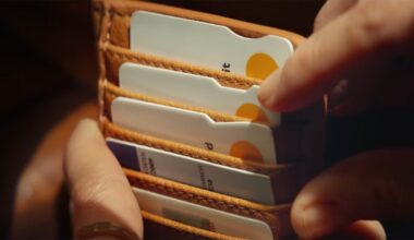 Vous avez remarqué une encoche sur les cartes bancaires ? Voici ce qu’elle change vraiment au quotidien