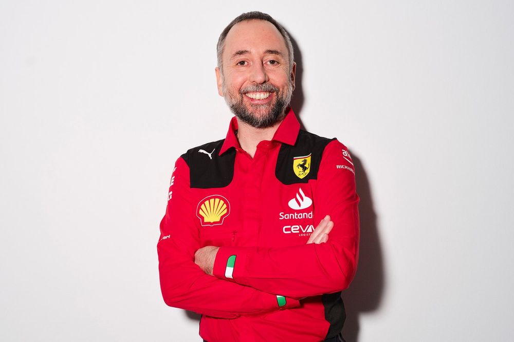 Enrico Cardile en 2023 sous les couleurs de Ferrari.