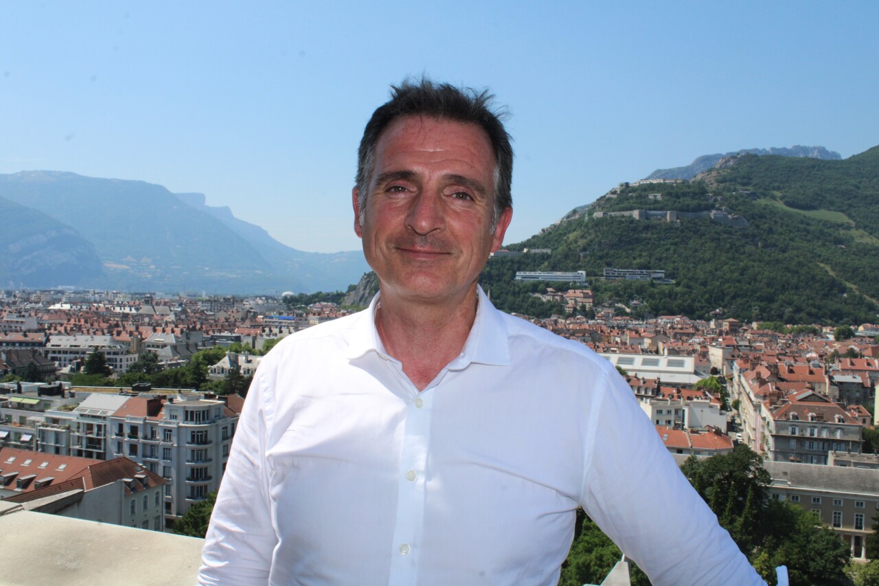"une étape" franchie pour Éric Piolle, mais une loi qui reste "nocive"