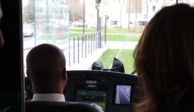 à la RATP, les chauffeurs de bus et de métro équipés d'une veste anticanicule