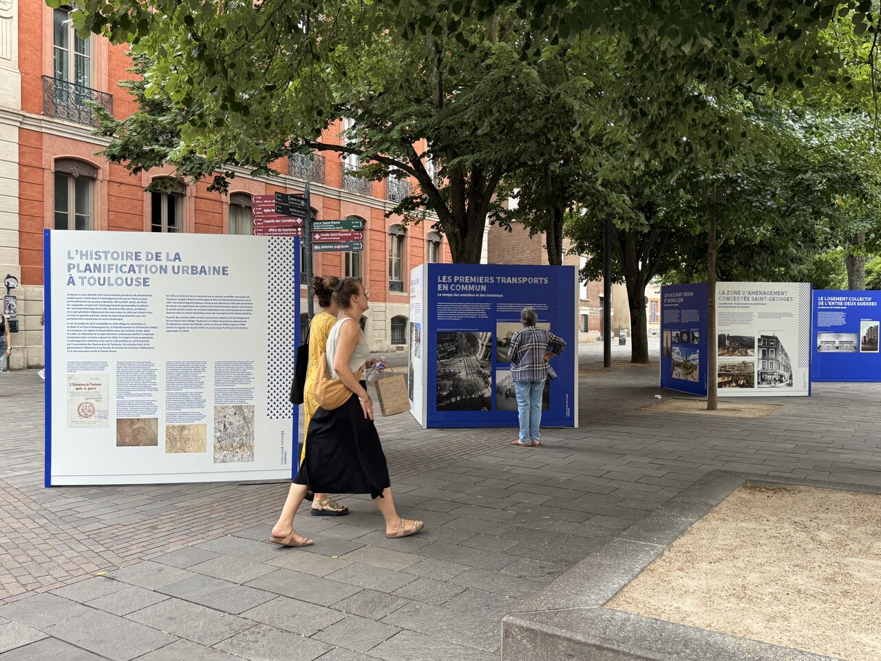 quelle est cette exposition sur le parvis de la basilique Saint-Sernin ?
