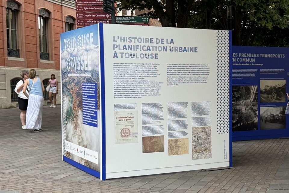 Retracer un siècle d'urbanisme à Toulouse à travers une exposition.