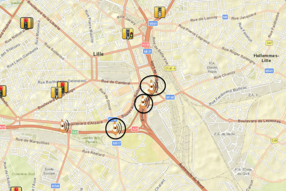 Sur la RN356, à la jonction entre l'A1 et l'A25 en travaux cet été, 3 radars de chantiers flashent à 50 km/h.