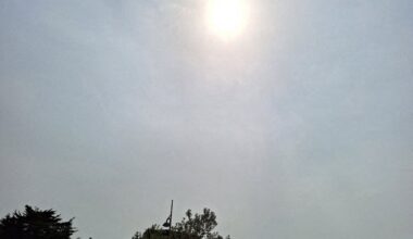 pourquoi le ciel est si voilé et la lumière est si étrange ce lundi