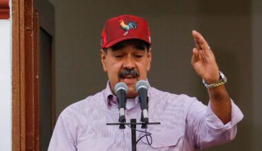 Washington promet une prime de 50 millions de dollars pour l'arrestation du président Nicolas Maduro