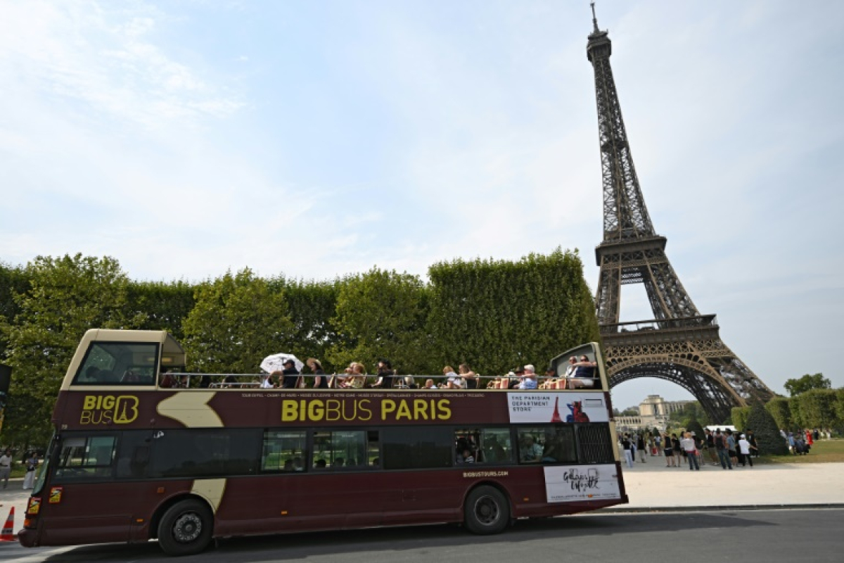 "Une invasion": face au surtourisme, Paris veut moins de cars - 27/08/2025 à 08:48