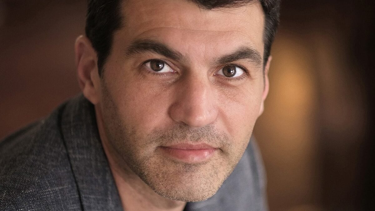 Le survivalisme dans les Pyrénées: le romancier Valentin Musso plonge dans un monde de peur et de paranoïa, dans son nouveau suspense «Voici demain»