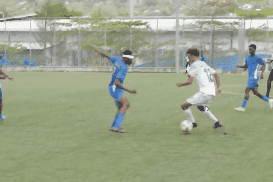 les footballeurs mahorais s'inclinent 3-1 face à La Réunion en demi-finale