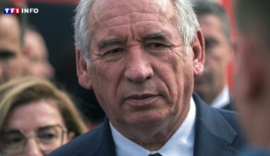 "Le scénario qui se dessine, c'est qu'on ne passe pas Noël" : la rentrée sous tension de François Bayrou