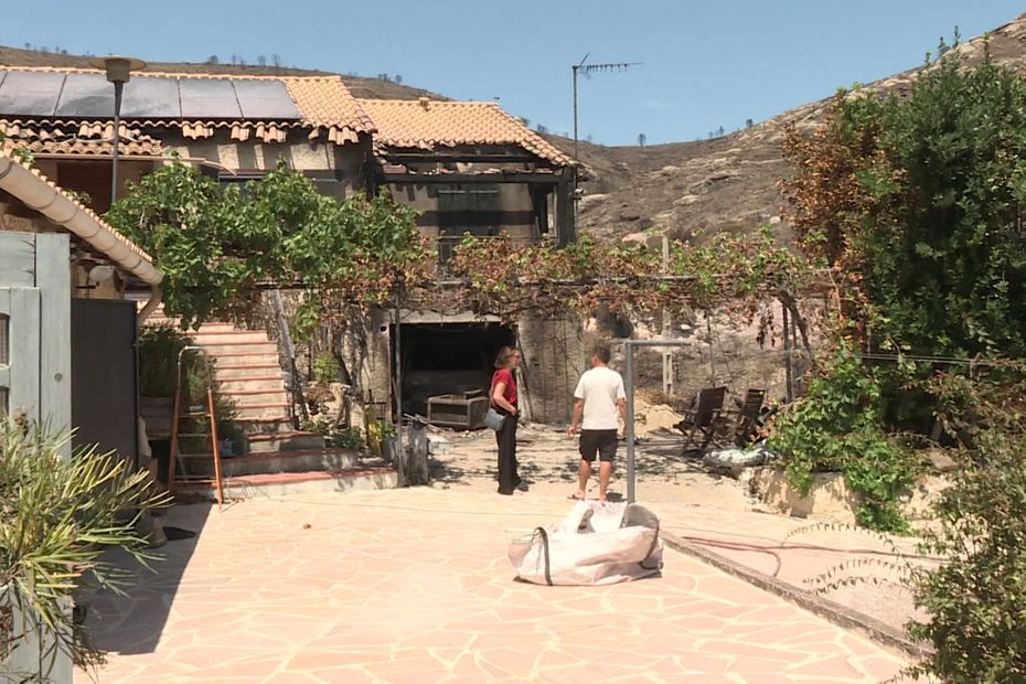 "On veut comprendre pourquoi on n'a pas eu de pompiers", les sinistrés de l'incendie de l'Estaque portent plainte contre X