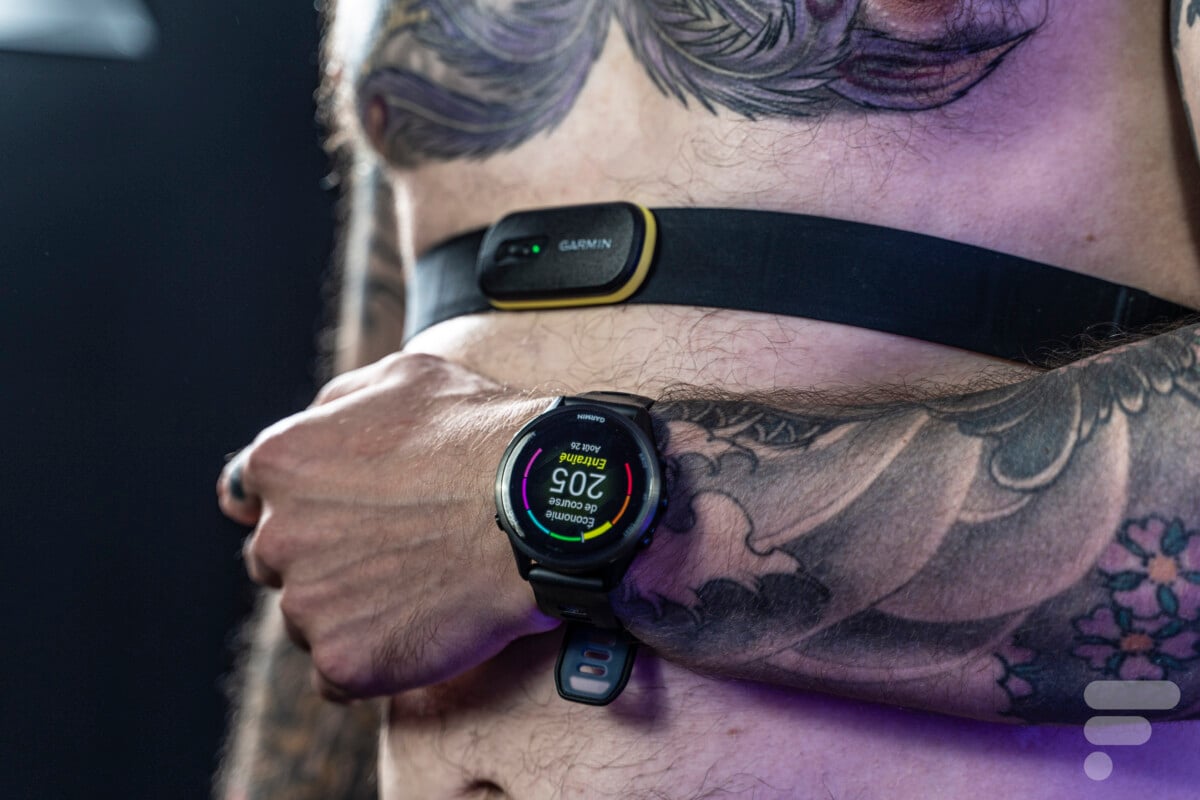 La Garmin HRM 600 permet de mesurer l'économie de course sur une Forerunner 970