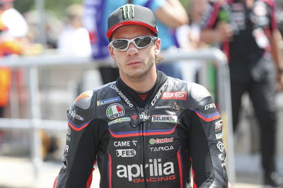 Marco Bezzecchi, Grand Prix MotoGP de République tchèque 2025, voie des stands. Crédit : Gold and Goose.