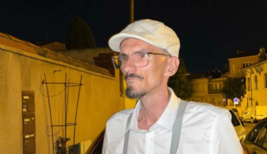 Mort de Jean Pormanove : sa mère digne aux obsèques, cette consigne donnée aux amis de son fils