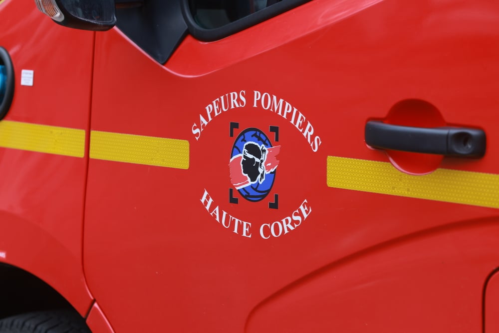 À Calvi, des pompiers en service se font dérober cartes bancaires et argent liquide dans leurs voitures sur le parking de la caserne
