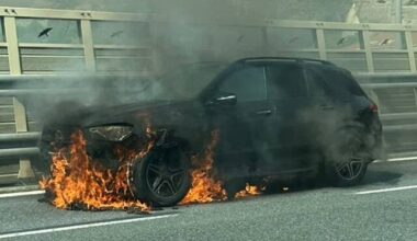 Sa voiture prend feu sur l'autoroute et explose juste avant la frontière, ce Niçois de retour d'Italie a sauvé son fils de justesse
