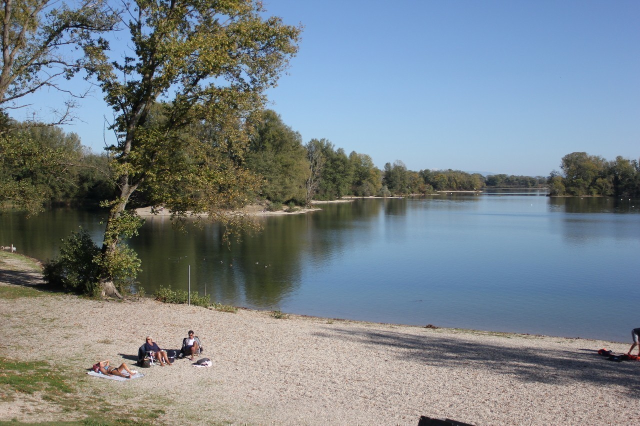 Près de Lyon. Un homme qui se noie dans un lac évacué par hélicoptère en urgence absolue