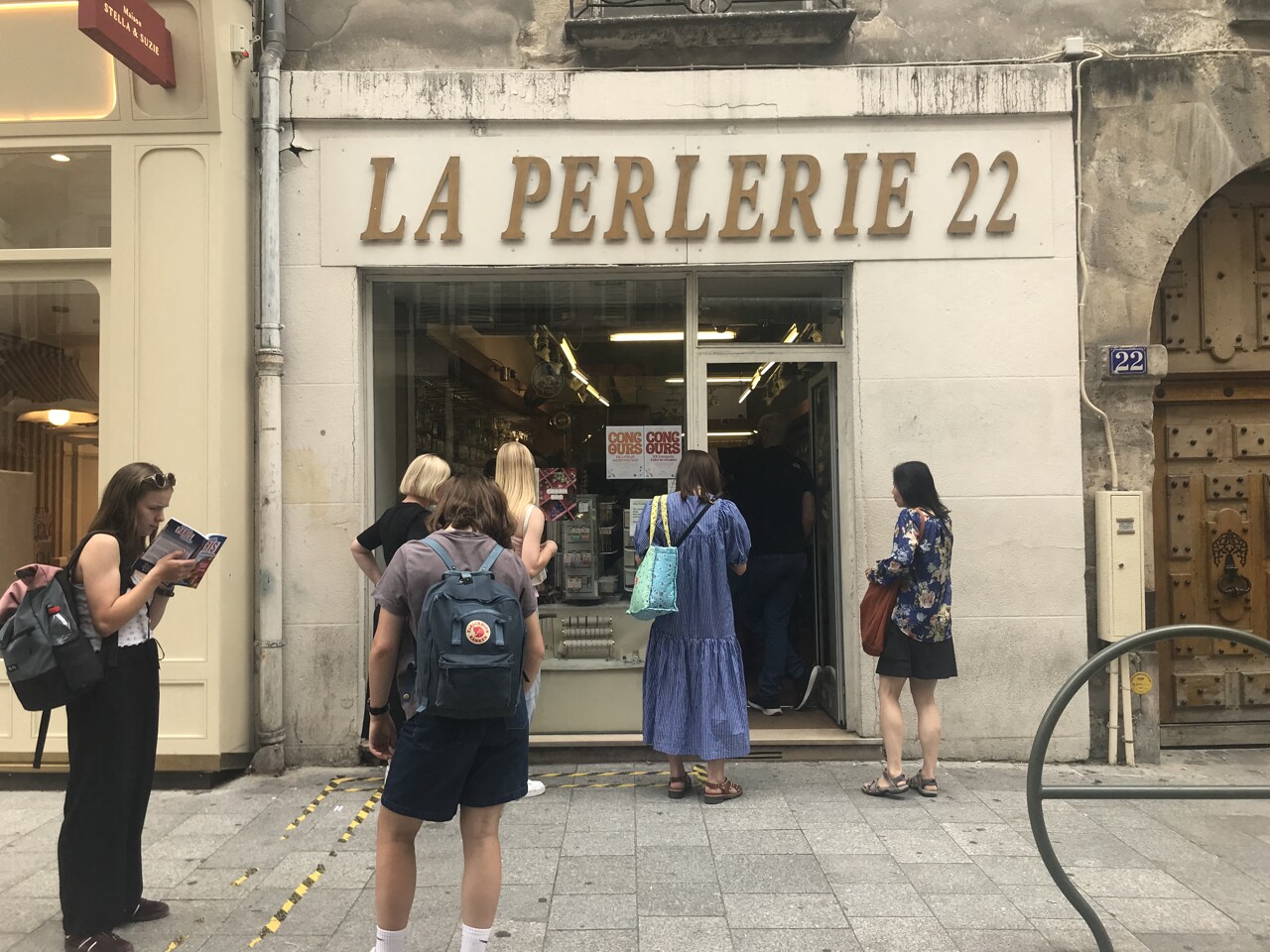 Trend Tiktok, bouche à oreille... Le succès inattendu et international de la bijouterie la Perlerie 22 à Paris