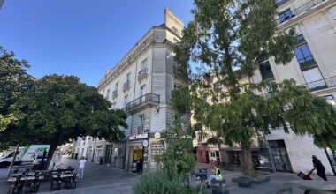 un homme chute mortellement d'une fenêtre en plein centre-ville, une enquête ouverte