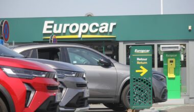 des clients se plaignent de l’agence Europcar à l’aéroport de Mérignac