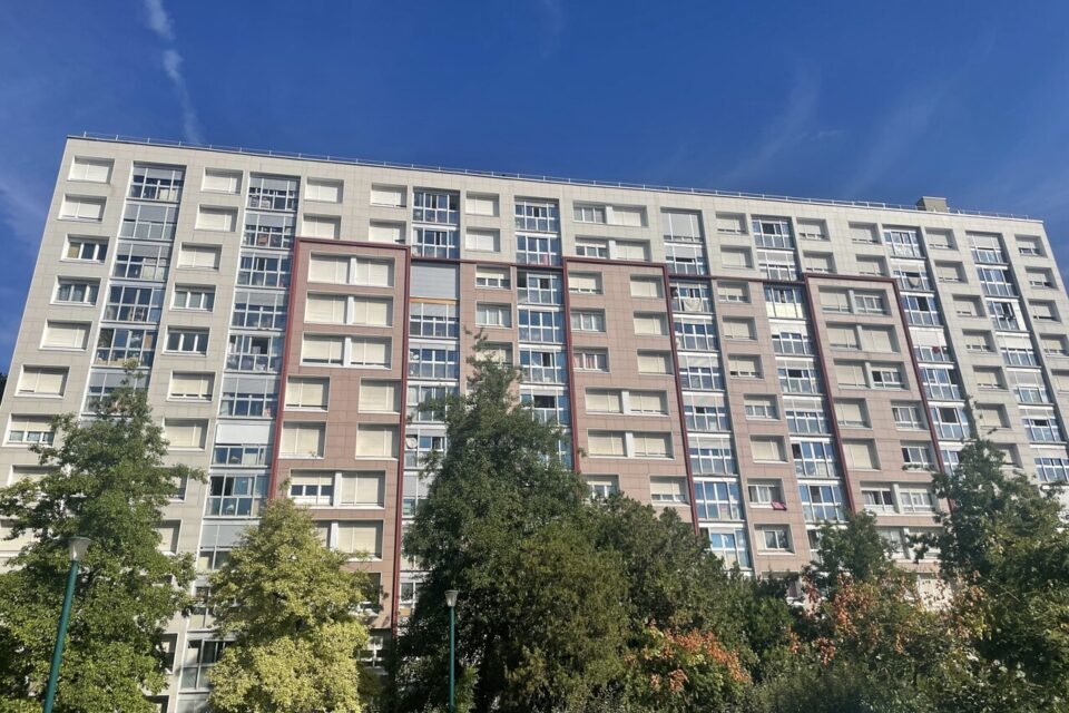 Malgré un nombre important de logements sociaux, Gennevilliers Habitat reçoit plus de 6 000 demandes pour un logement social chaque année.