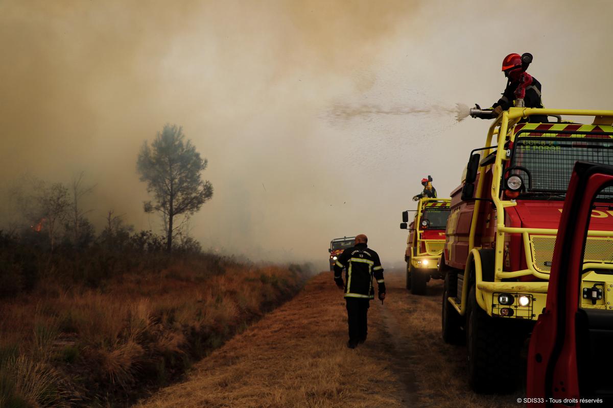 Malgré la multiplication des feux en Gironde, les pompiers ont pu aider ailleurs, notamment en Charente.