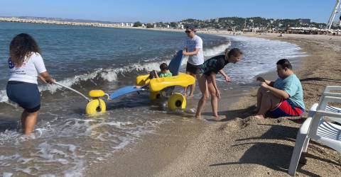 à Bonneveine, des baignades en toute sécurité pour les personnes en situation de handicap
