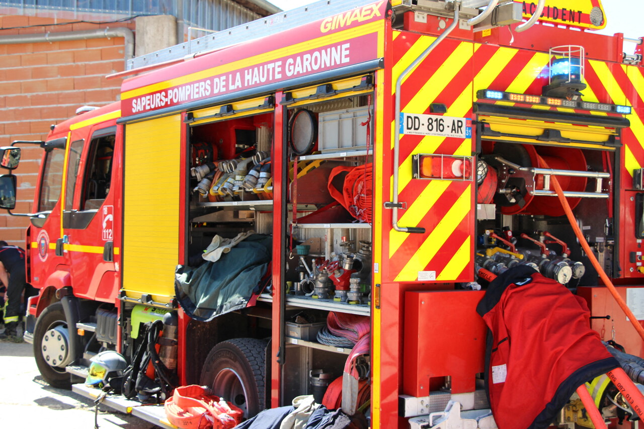 Près de Toulouse. Une maison entièrement ravagée par les flammes