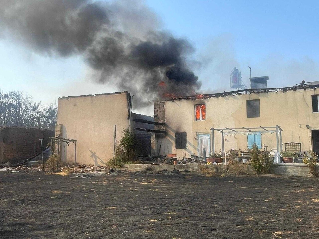 Gravement brûlé dans l'incendie de sa maison, un homme de 70 ans héliporté vers Toulouse