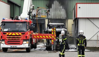un camion prend feu sur le site d'une usine route de Lorient, 69 personnes évacuées