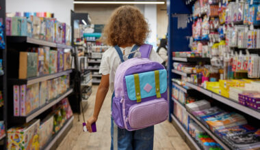 © Shutterstock - En Île-de-France, 516 000 familles bénéficient de l’allocation de rentrée scolaire. La Seine-Saint-Denis concentre les taux d’aide les plus élevés.