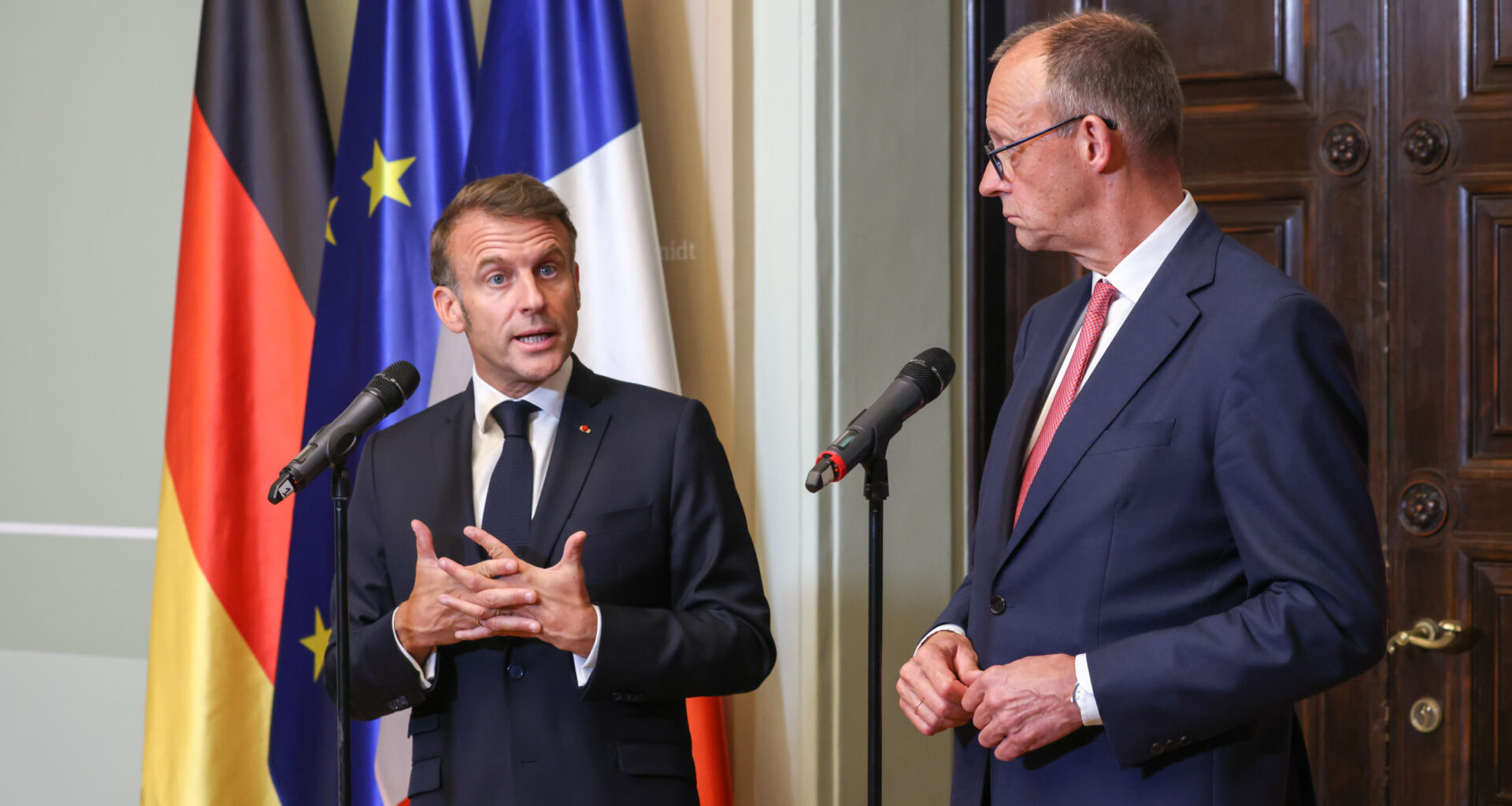 © K. Sarrazin - Emmanuel Macron et Friedrich Merz, lors d'un échange le 7 mai dernier.