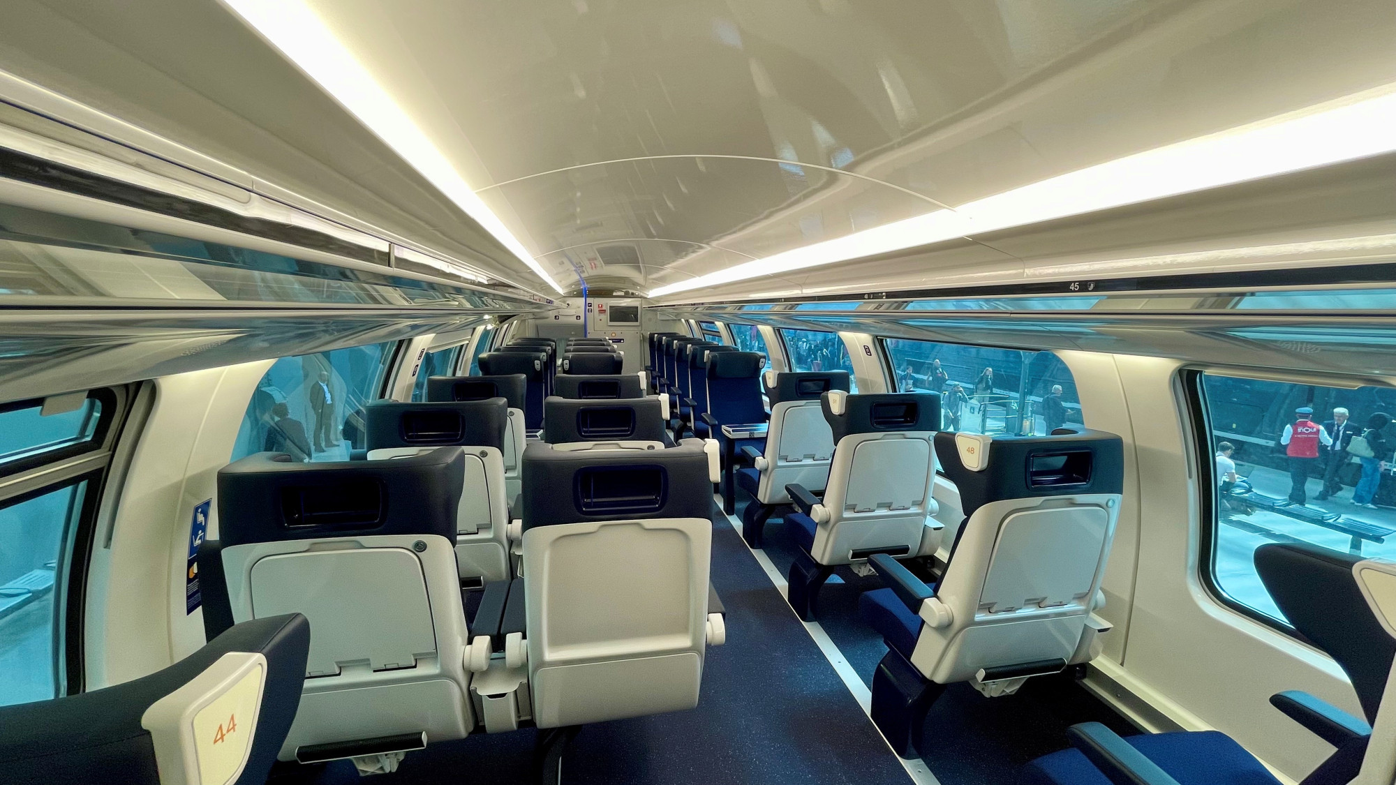 © A. Assante - Quel bilan après deux mois d'exploitation par Transdev d'une nouvelle offre ferroviaire entre Marseille, Toulon et Nice ?