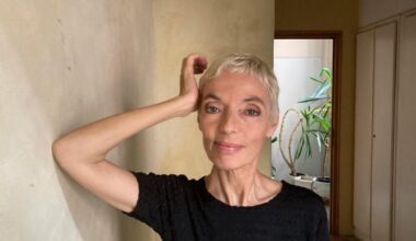 La comédienne française Agnès Berthon, muse de Joël Pommerat, est décédée à 66 ans - rts.ch