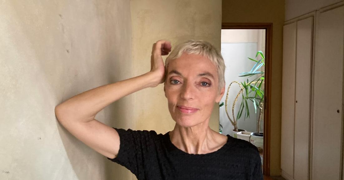 La comédienne française Agnès Berthon, muse de Joël Pommerat, est décédée à 66 ans - rts.ch