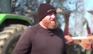 Chaussures de sécurité et sur son tracteur, Jérôme (L'amour est dans le pré) relève une trend tendance