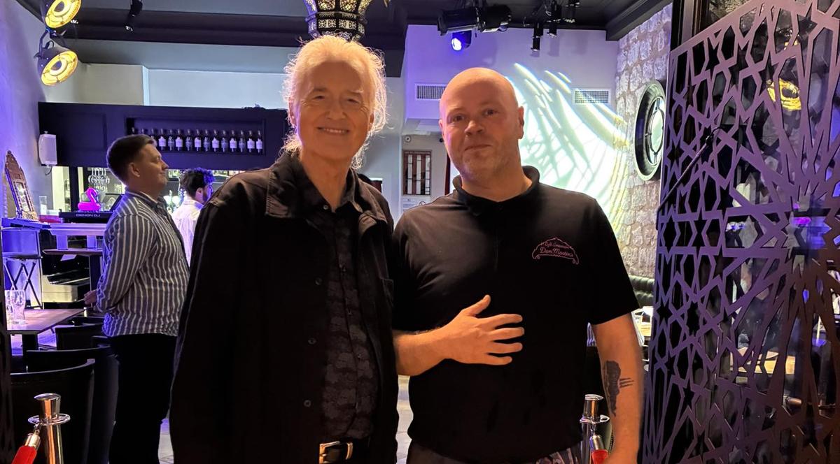 quand Jimmy Page, légende vivante de Led Zeppelin, vient boire un verre en Dordogne