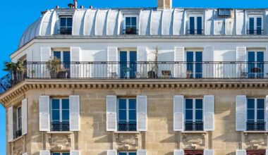 voici son appartement parisien place de la Bastille