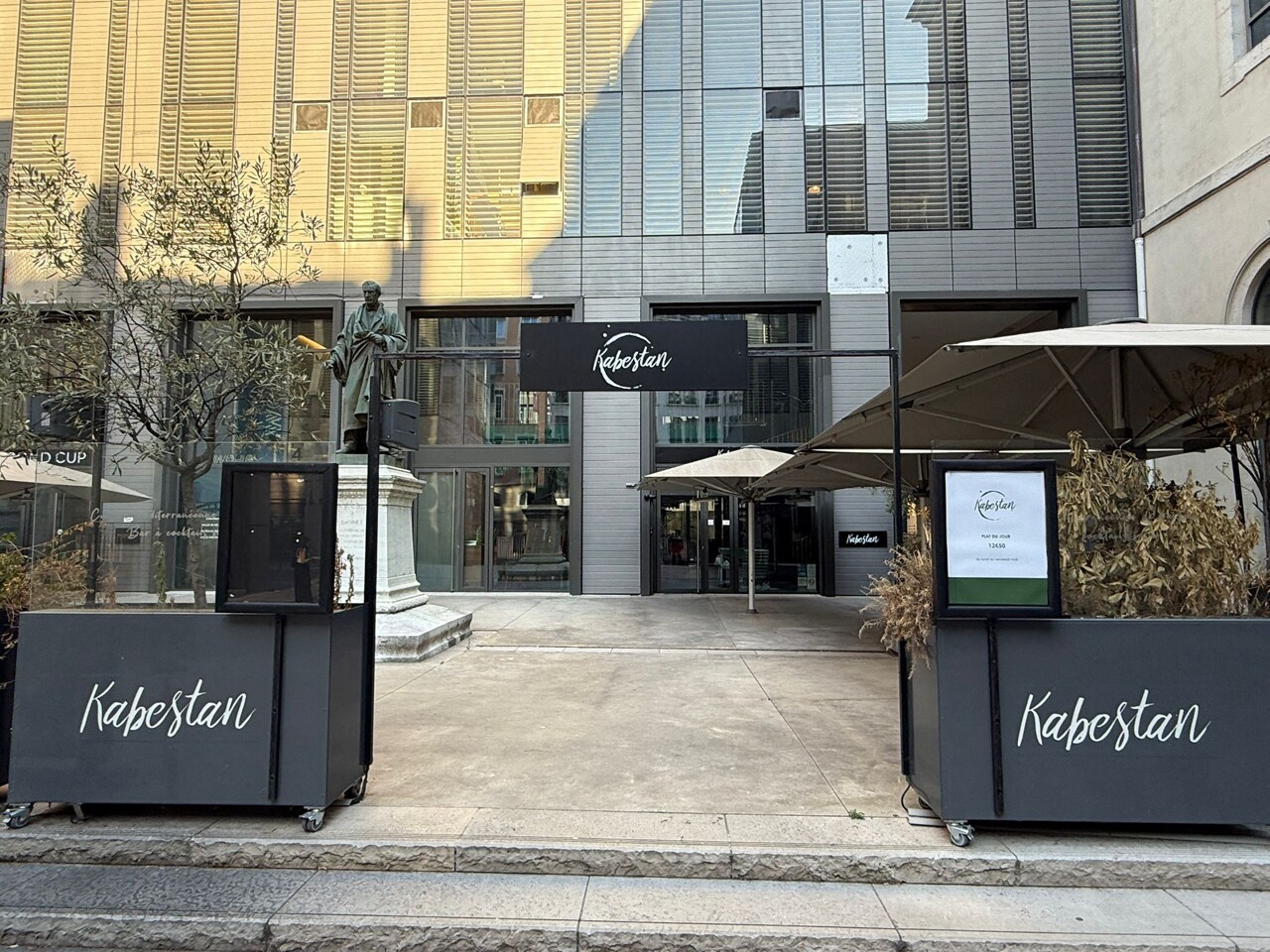 Lyon. Ce restaurant de l'Hôtel-Dieu ne marchait pas, il a fermé en toute discrétion