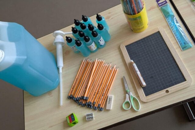 Le kit de fournitures « durable » distribué aux élèves de CP à Bordeaux. (© actu Bordeaux)