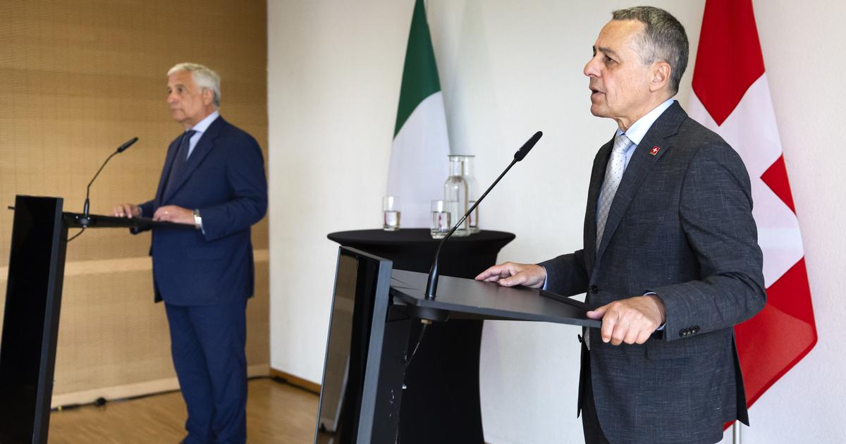 La Suisse offrira "l'immunité" à Vladimir Poutine s'il vient pour une conférence de paix, annonce Ignazio Cassis - rts.ch
